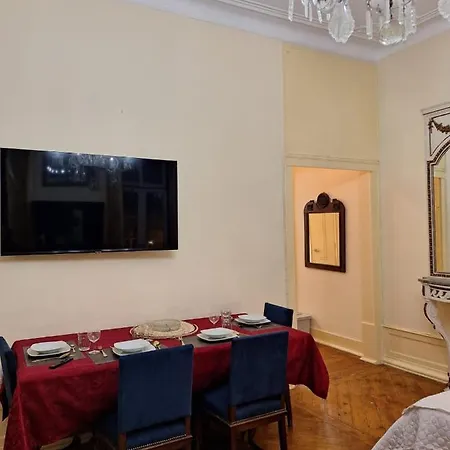 Apartment Chiado *